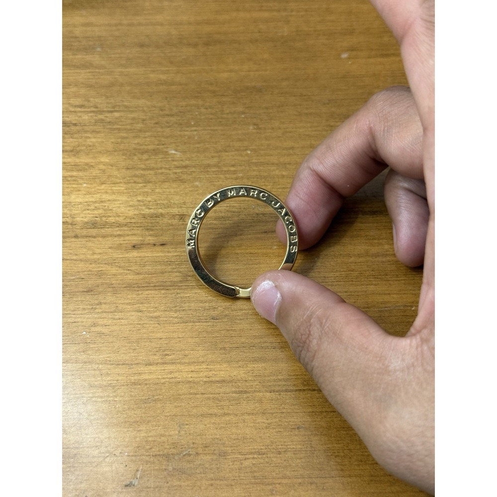 FOR YOUR KEYS - Marc by Marc Jacobs gold ring for keys